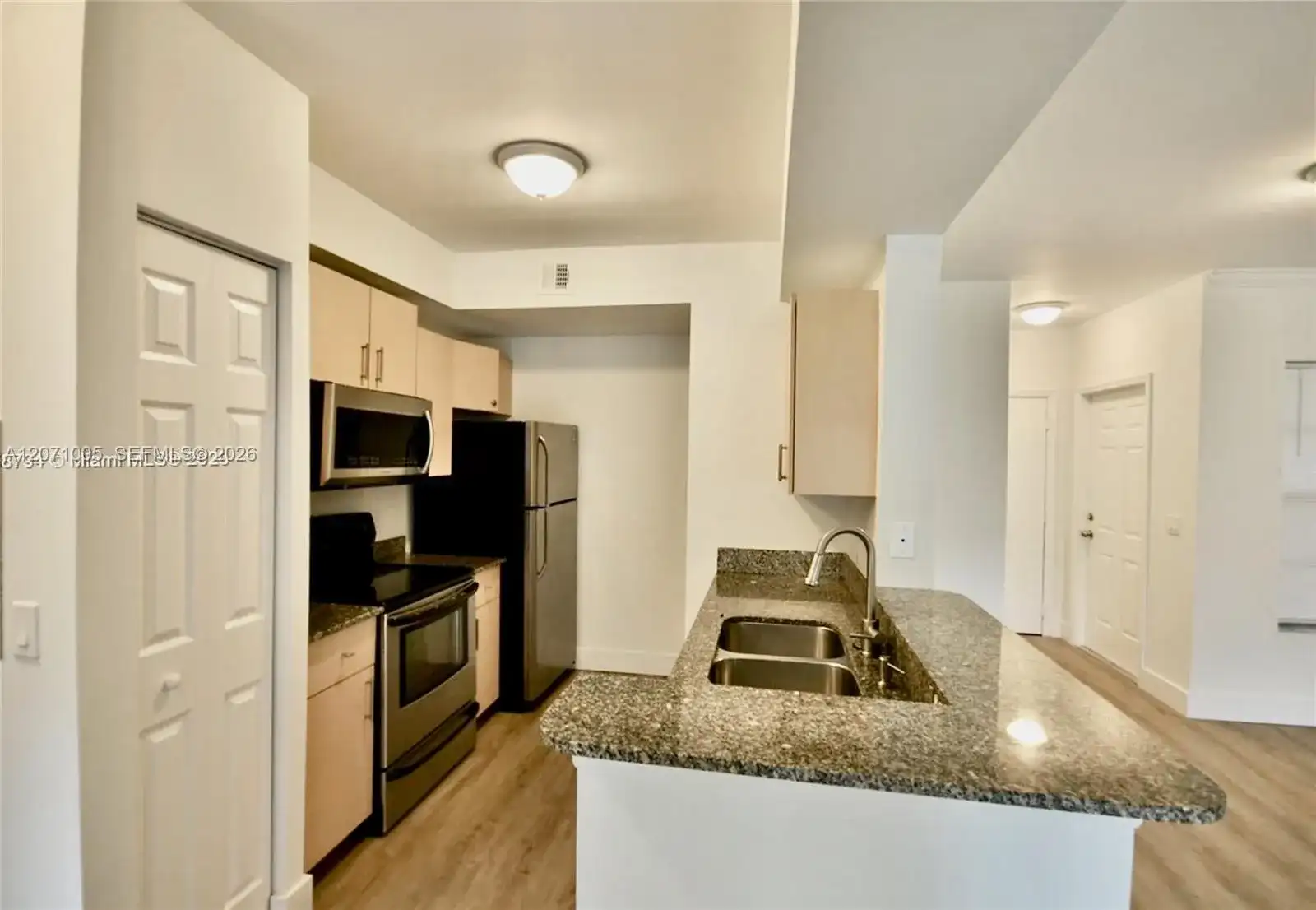 2474 Centergate Dr # 103, Miramar FL 33025