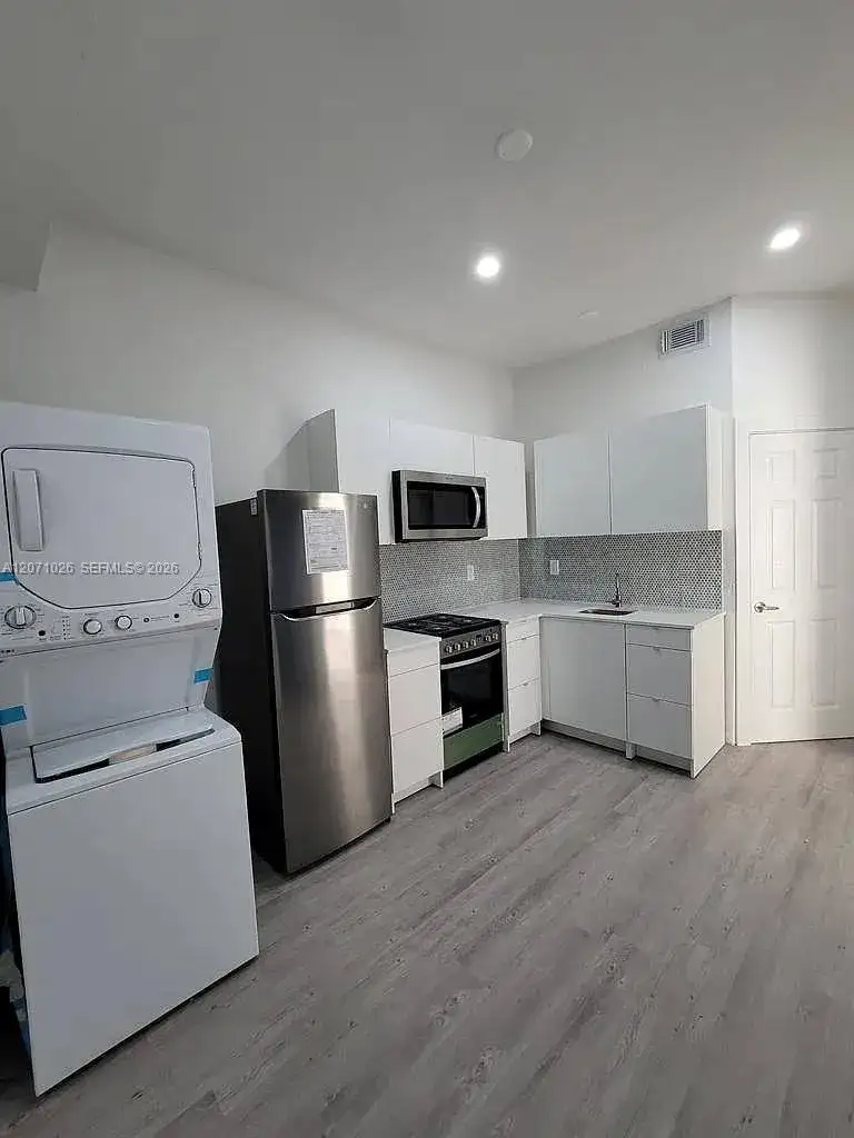 734 SW 4th St # 2, Miami FL 33130 photo 5