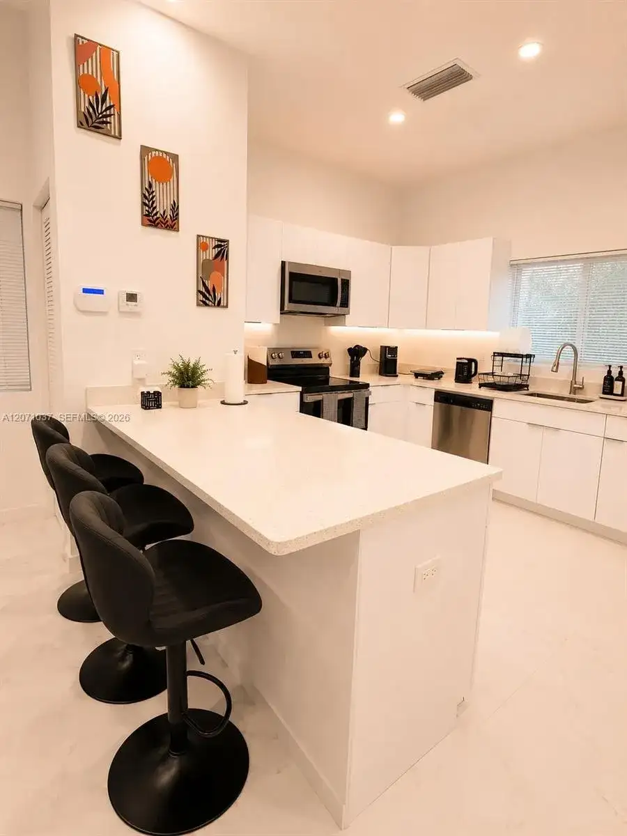 5433 NW 5th Ave # 2, Miami FL 33127 photo 5