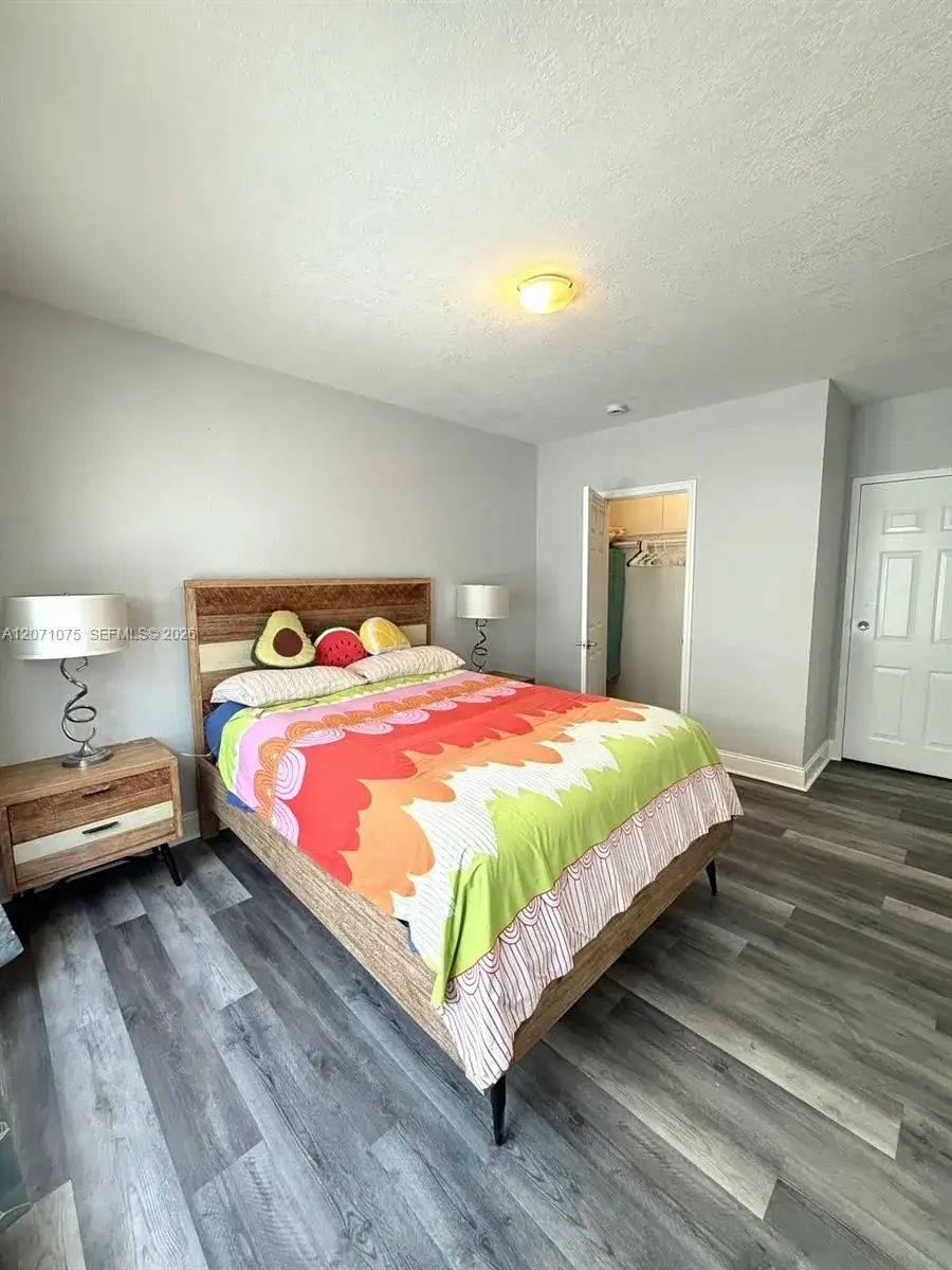 7334 Harding Ave # 6, Miami Beach FL 33141 photo 4