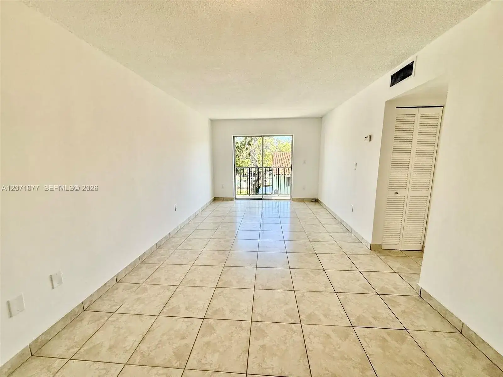 1530 SW 2nd St # 304, Miami FL 33135