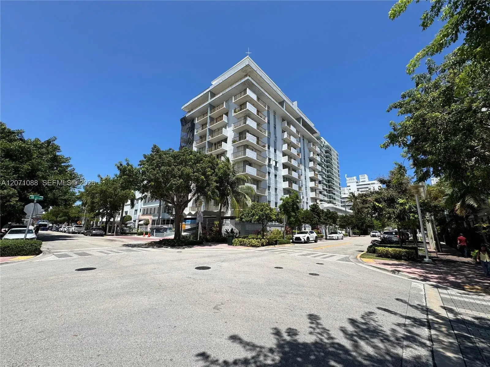 245 18th St # 301, Miami Beach FL 33139