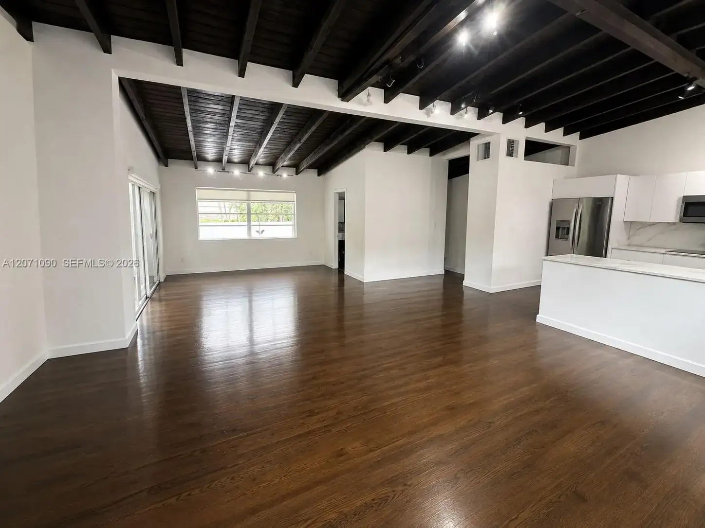 3596 Main Hwy, Miami FL 33133 photo 5