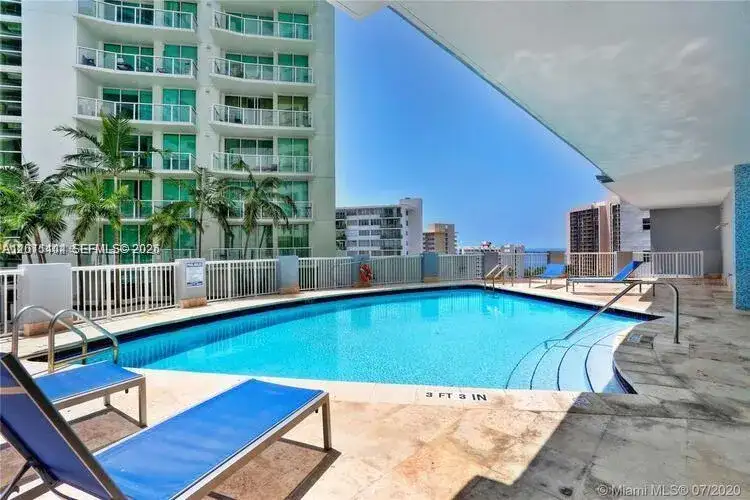 170 SE 14th St # 1506, Miami FL 33131 photo 3