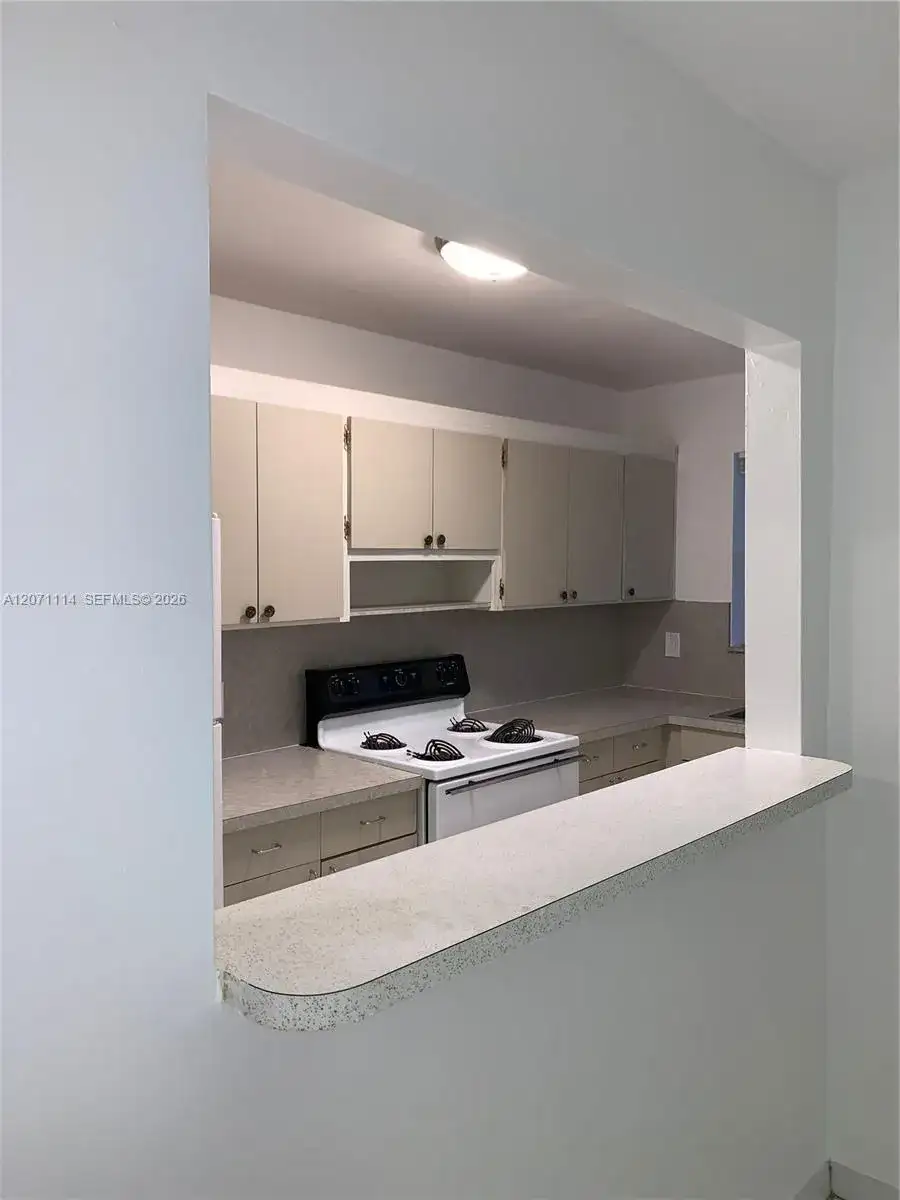 2612 Johnson St # 4, Hollywood FL 33020 photo 5