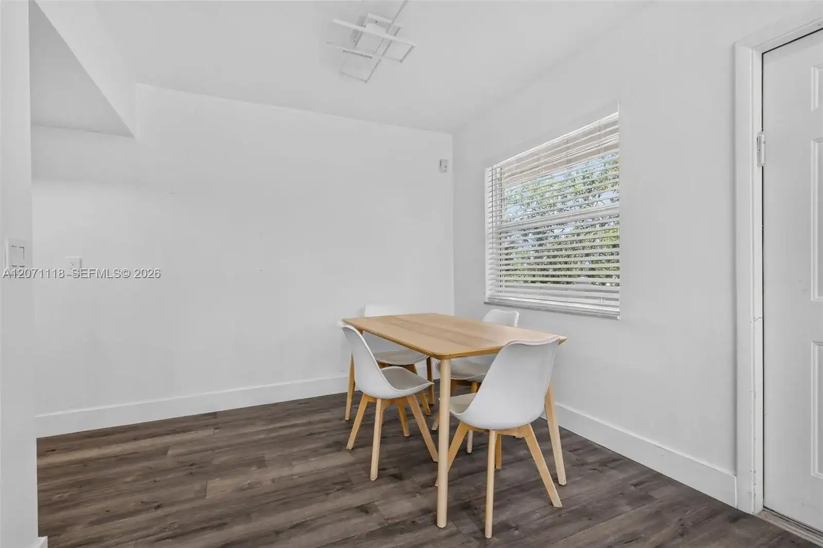 2100 Diana Dr # 310, Hallandale Beach FL 33009 photo 5