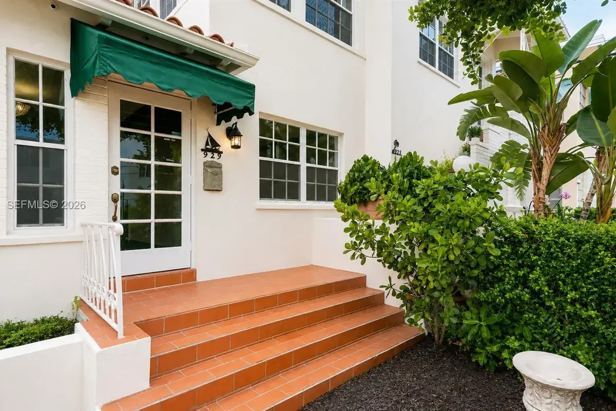 1605 Michigan Ave # 929, Miami Beach FL 33139