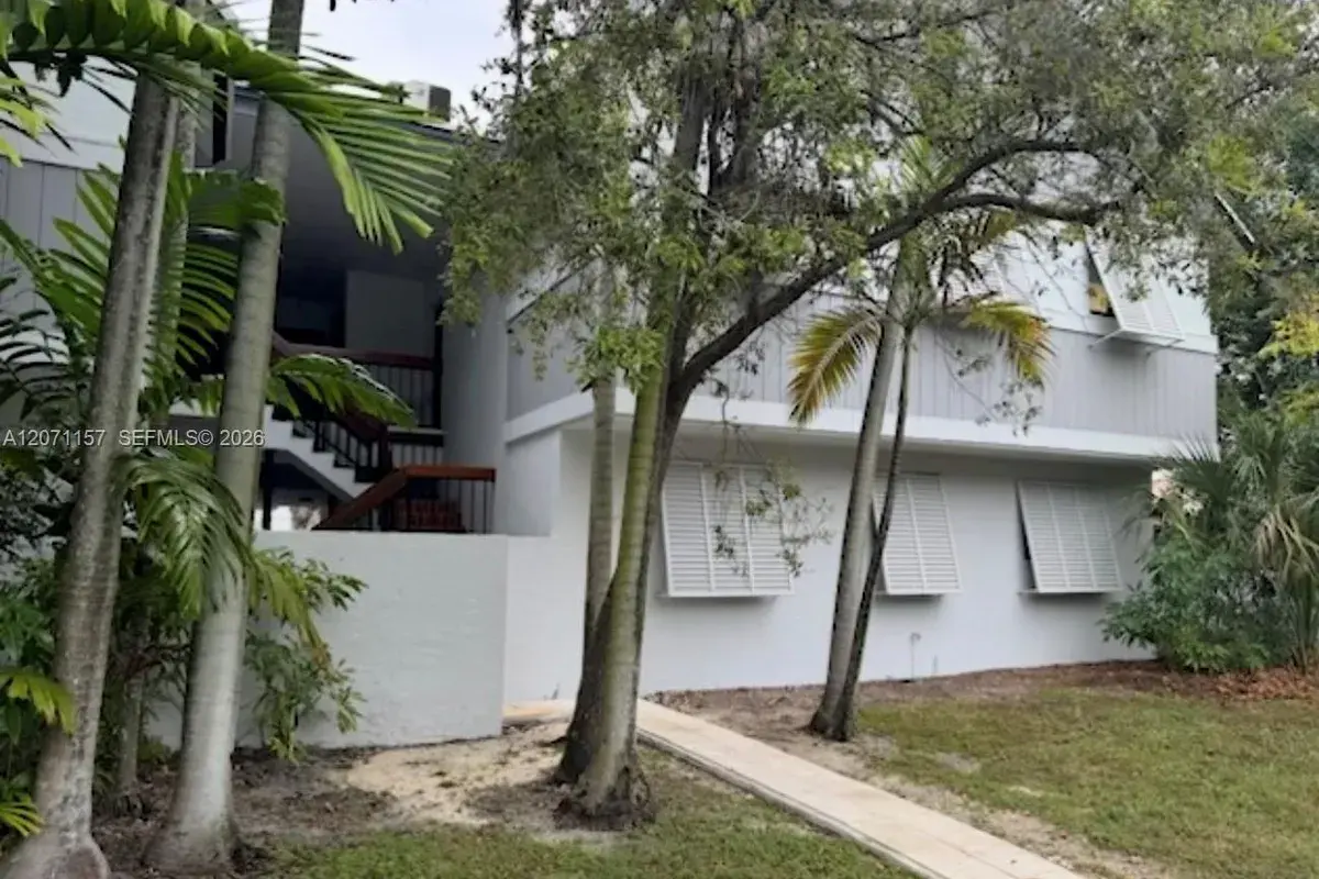 7325 SW 63rd Ave # B, South Miami FL 33143