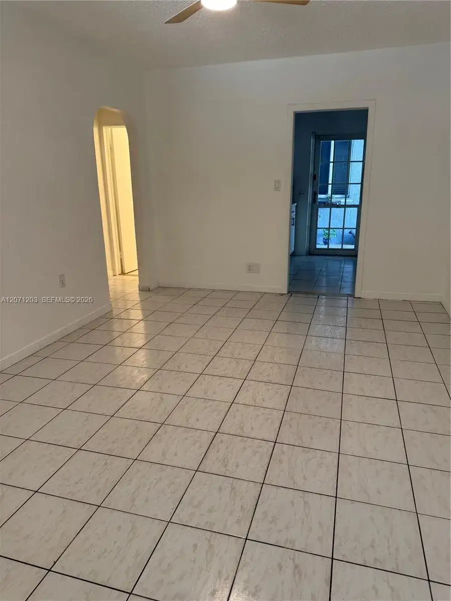 1812 Coolidge St # 1, Hollywood FL 33020 photo 2