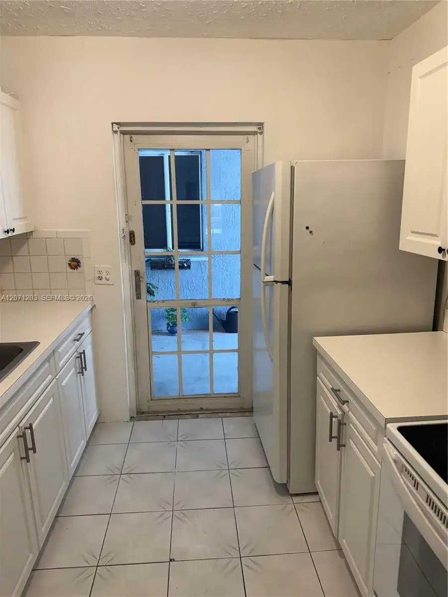 1812 Coolidge St # 1, Hollywood FL 33020 photo 4