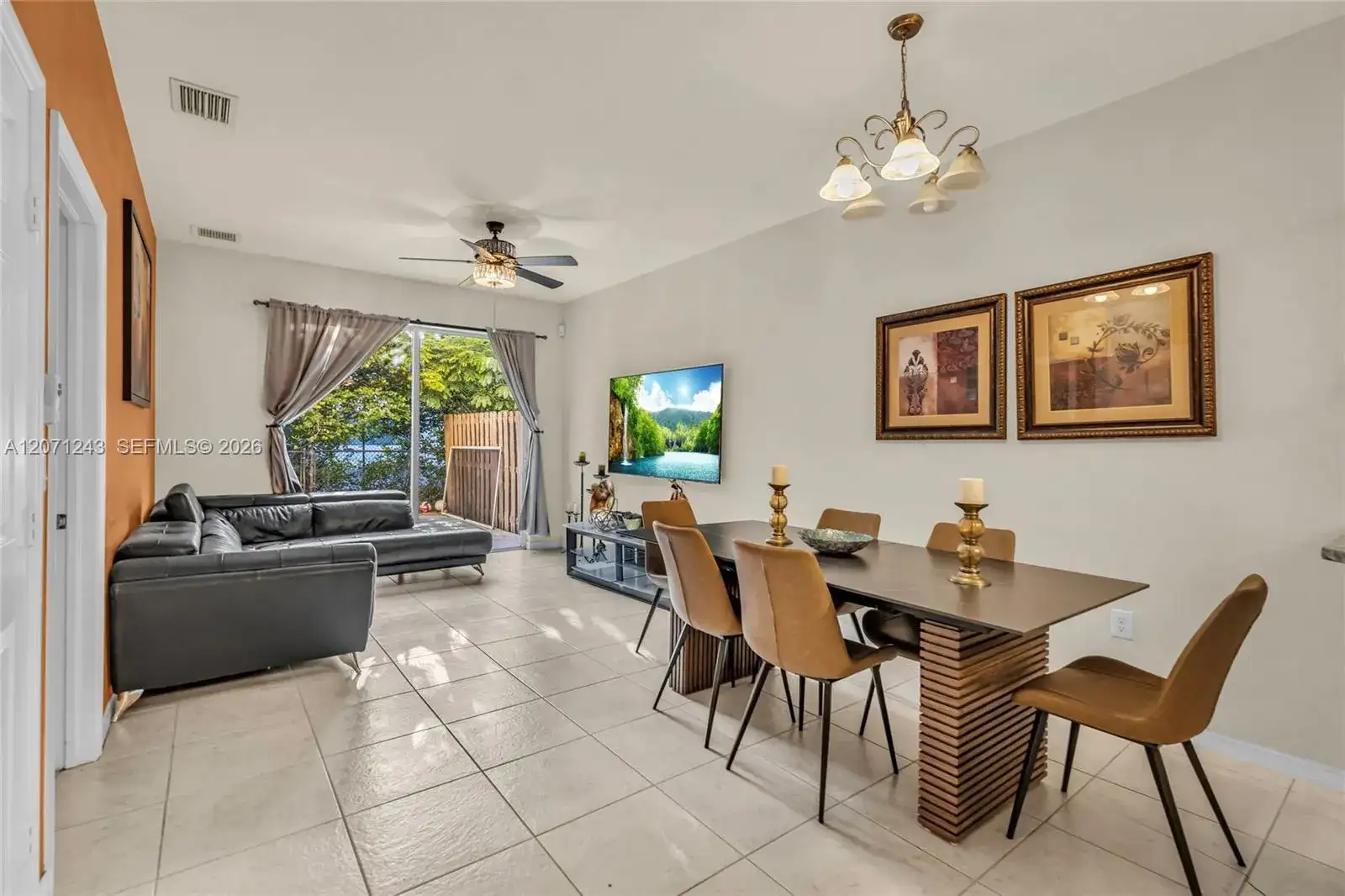 1810 SW 91st Ave, Miramar FL 33025 photo 4