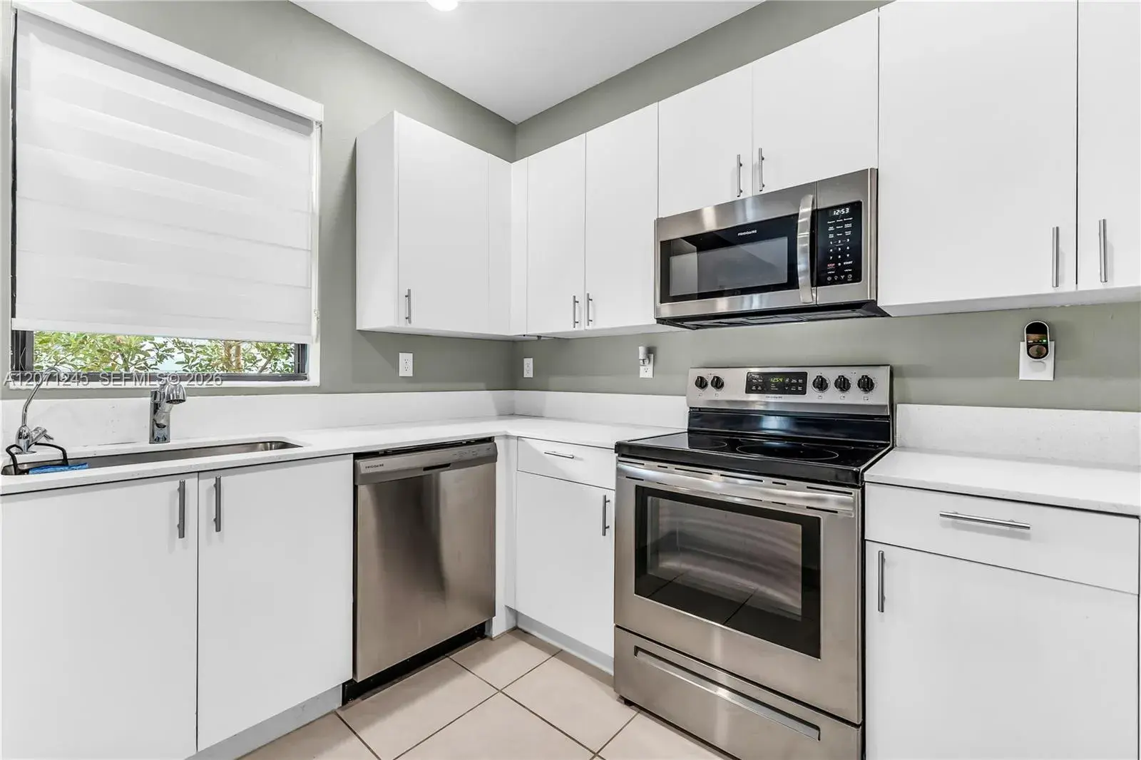 20397 NW 6th Pl, Miami Gardens FL 33169
