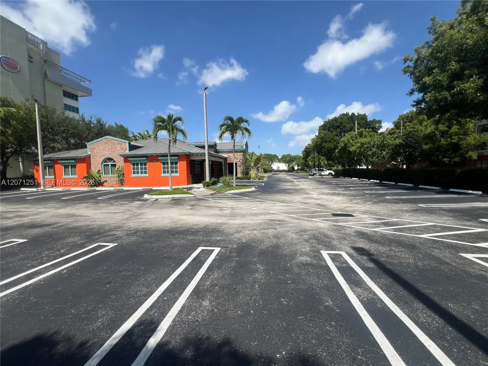2255 NW 87th Ave, Doral FL 33172