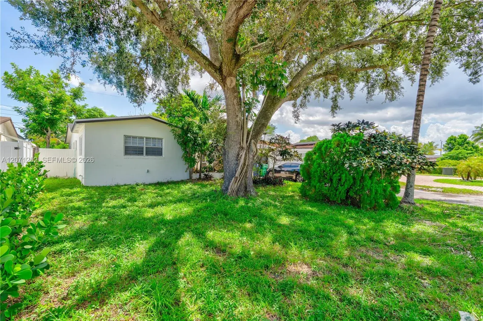 7636 Alhambra Blvd, Miramar FL 33023