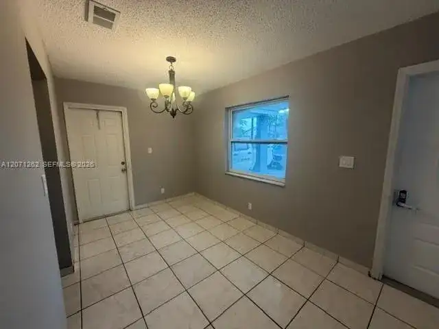 2571 NW 5th St, Pompano Beach FL 33069 photo 5