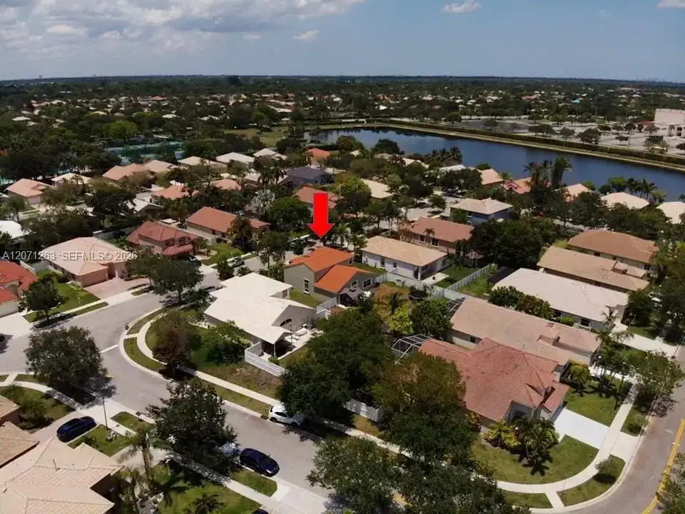 13274 NW 15th Ct, Pembroke Pines FL 33028 photo 5