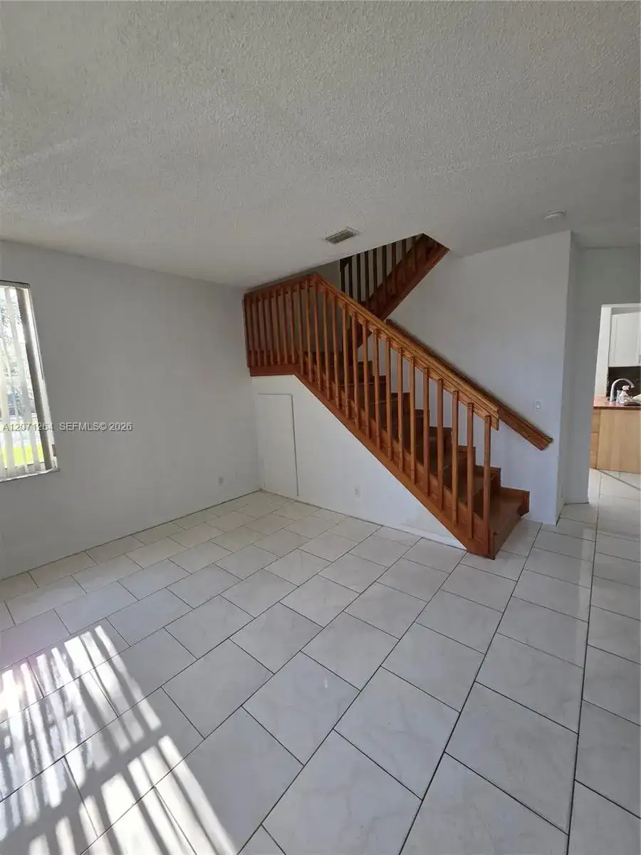 21250 NE 8th Pl # 1, Miami FL 33179 photo 3
