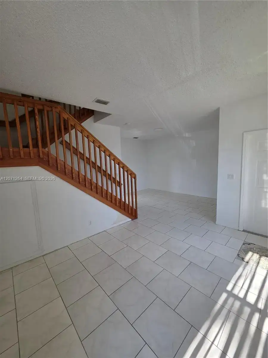 21250 NE 8th Pl # 1, Miami FL 33179 photo 4