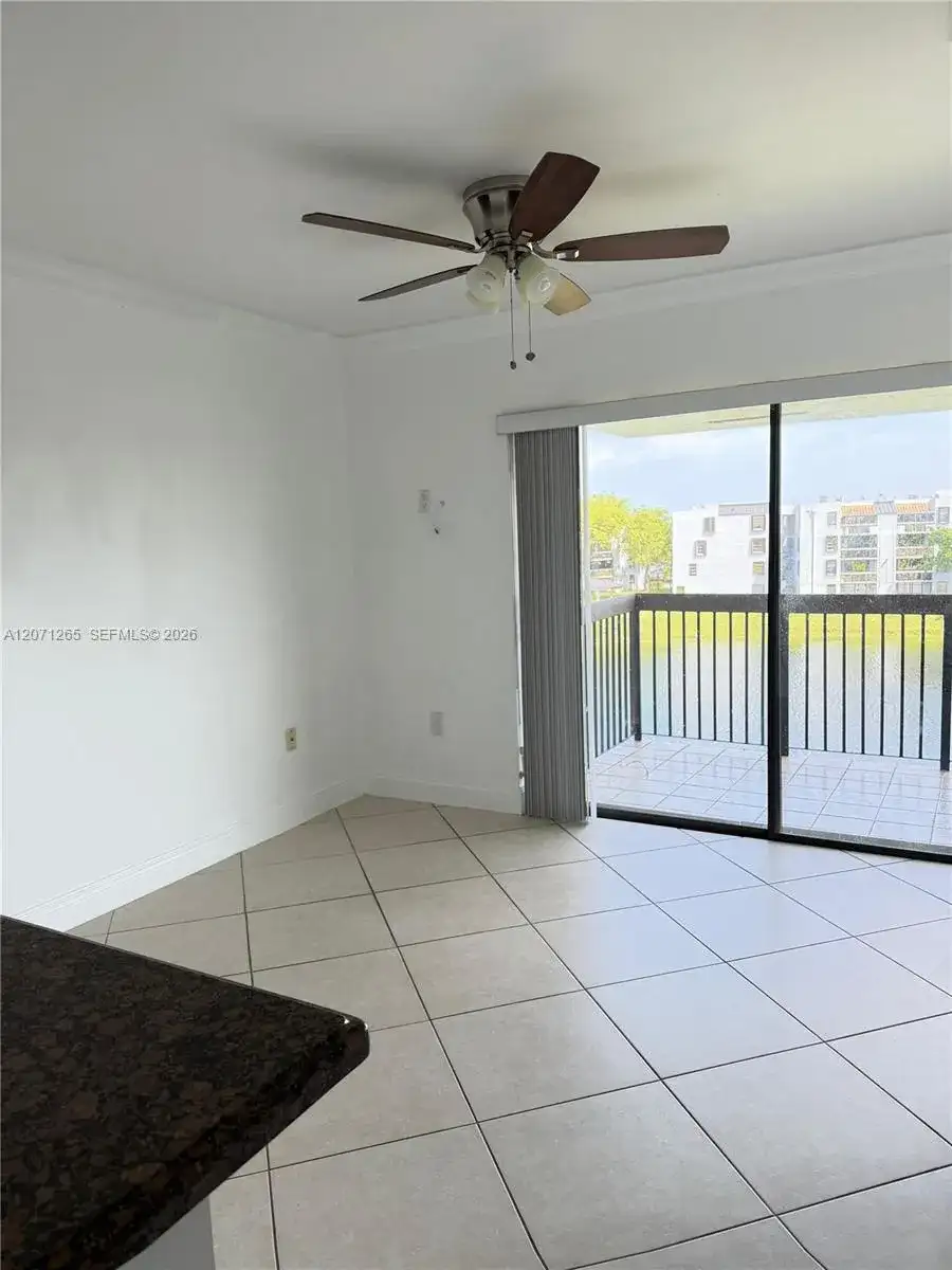 1350 SW 122nd Ave # 404, Miami FL 33184 photo 5