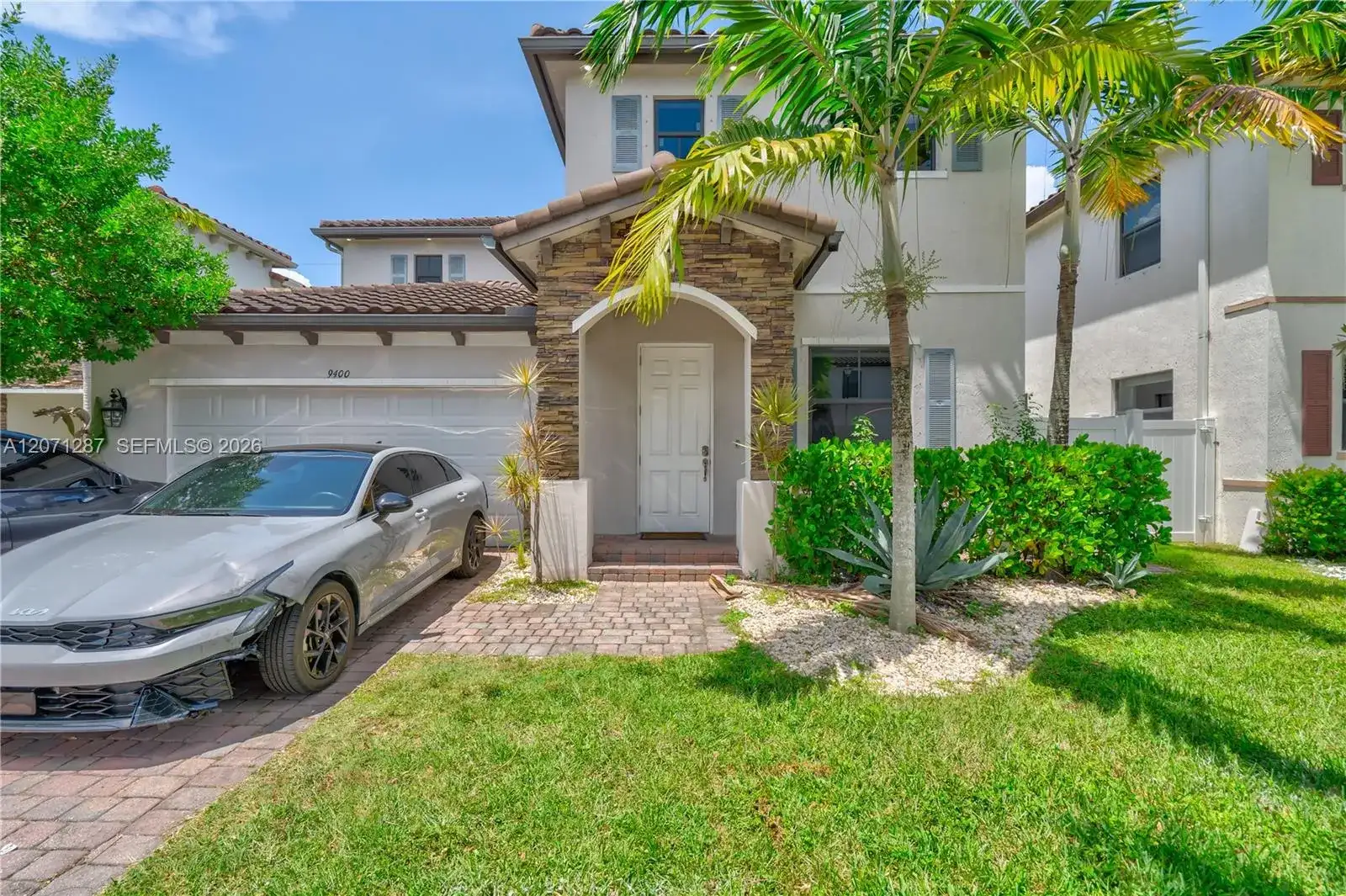9400 W 35th Ln, Hialeah FL 33018 photo 4