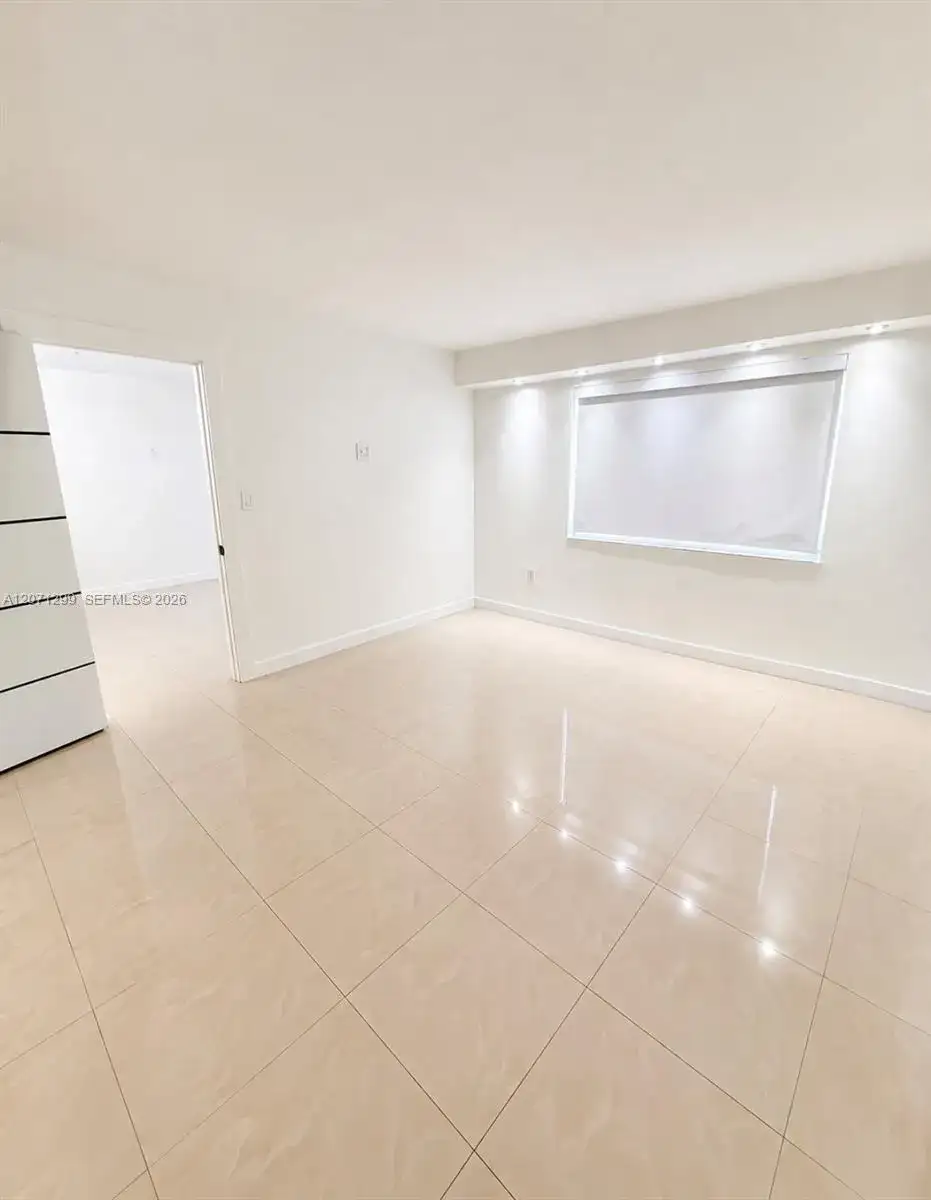605 NW 72nd Ave # 301, Miami FL 33126 photo 4