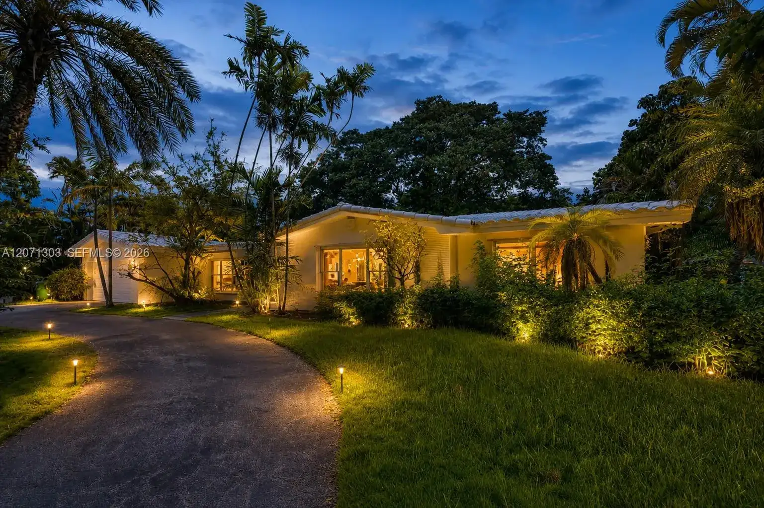 11890 SW 72nd Pl, Pinecrest FL 33156 photo 2