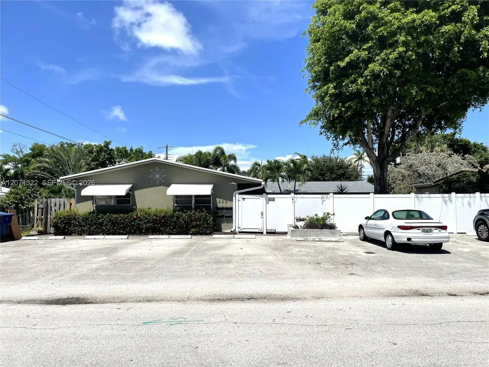 225 NW 23rd St # 1, Wilton Manors FL 33311 photo 2