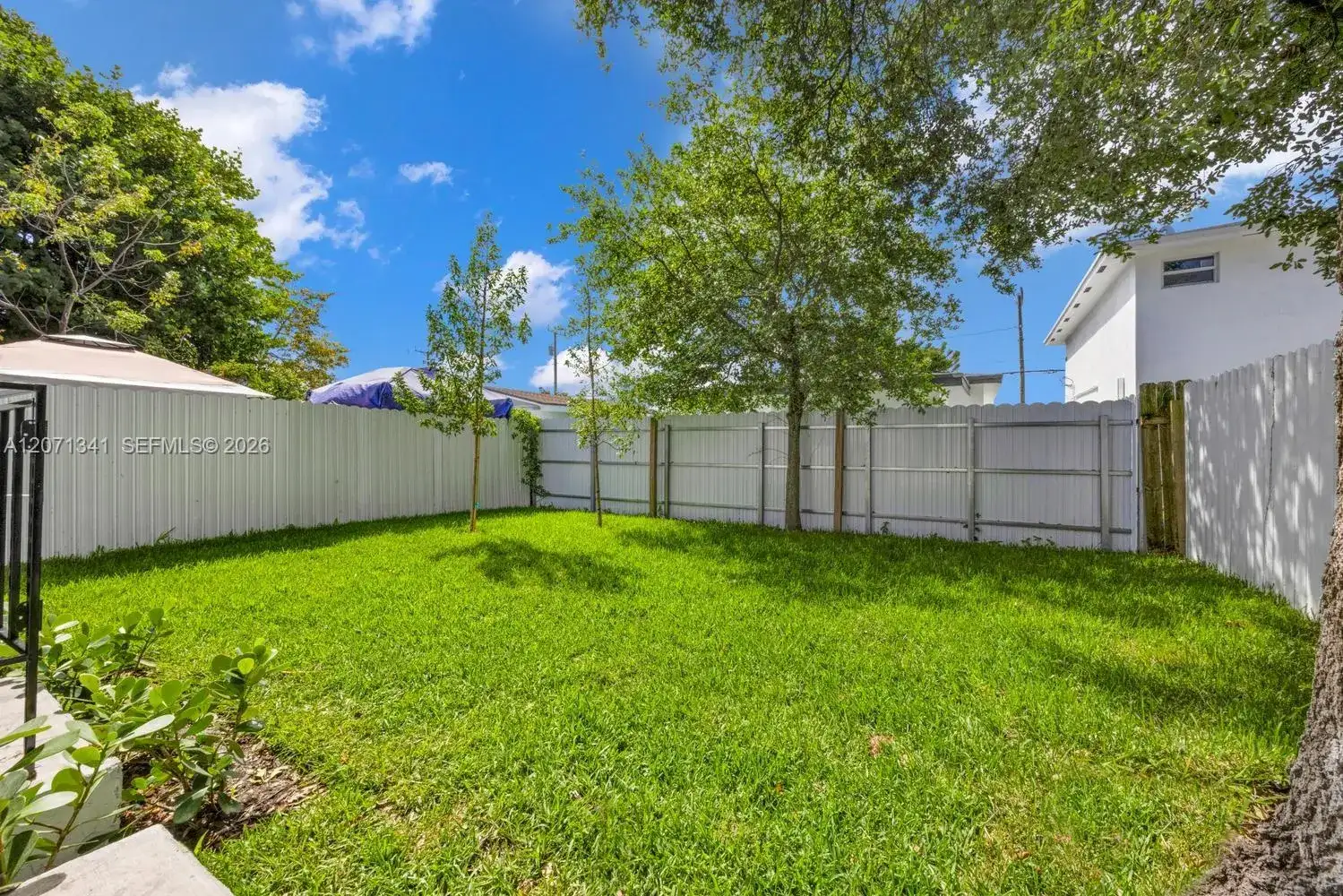 2770 NW 44 ST, Miami FL 33142 photo 3