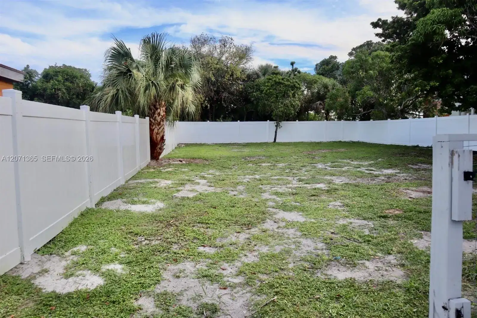 1112 11th St, West Palm Beach FL 33401 photo 4