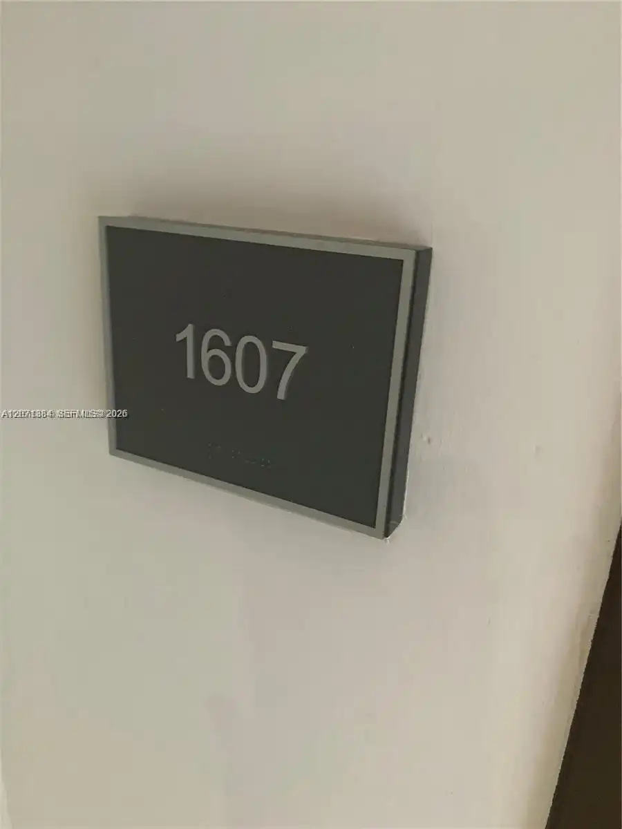 1830 S Ocean Dr # 1607, Hallandale Beach FL 33009