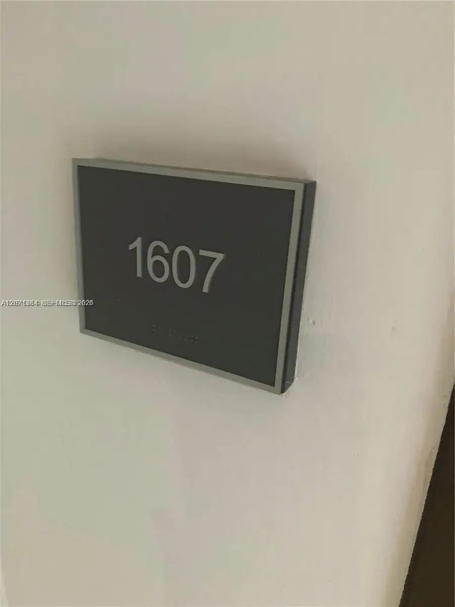 1830 S Ocean Dr # 1607, Hallandale Beach FL 33009
