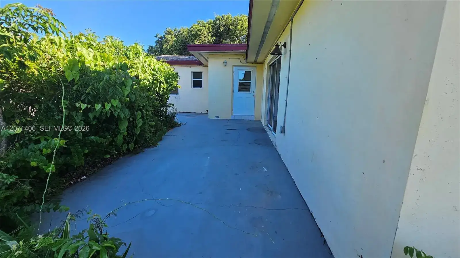 214 SW 2nd Pl, Dania Beach FL 33004 photo 4