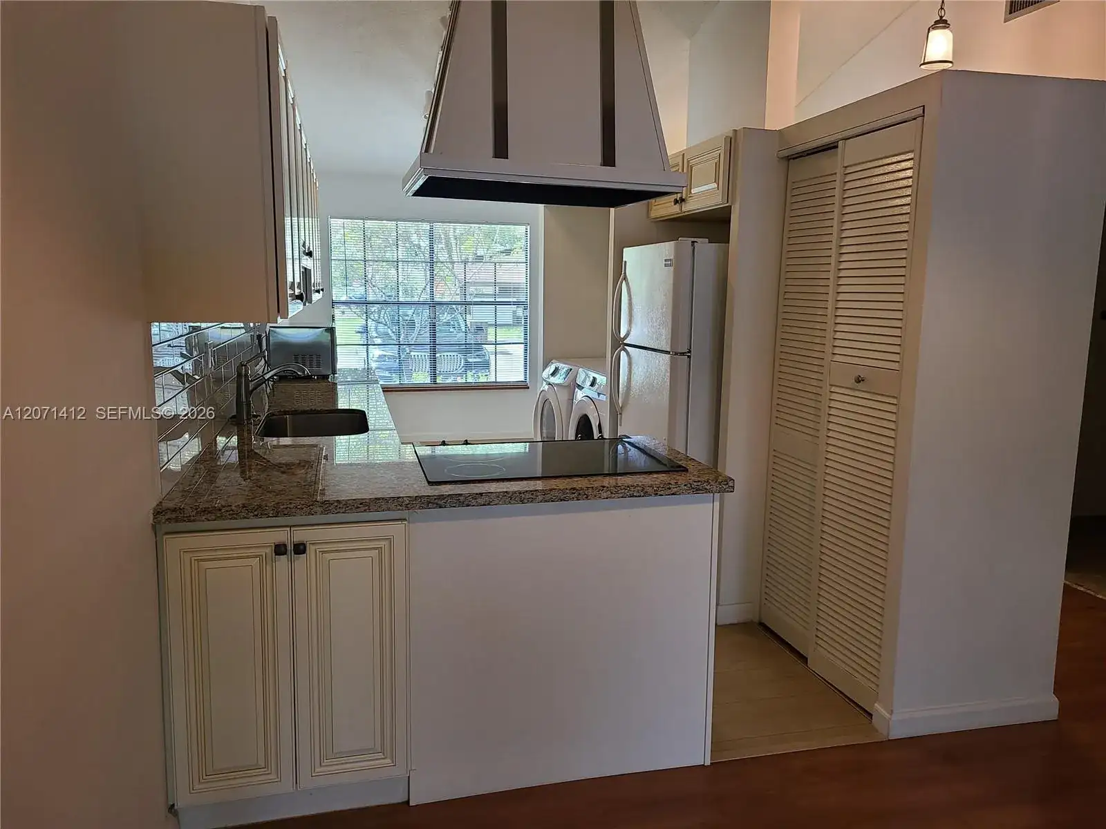 10520 Buttonwood Ave # 10520, Pembroke Pines FL 33026 photo 4