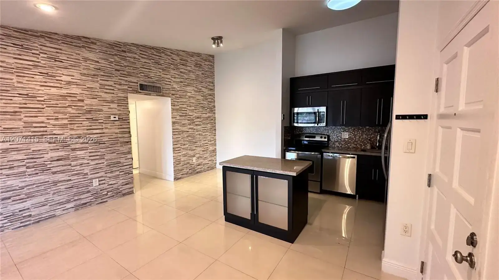 4944 NW 102nd Ave # 3, Doral FL 33178 photo 3