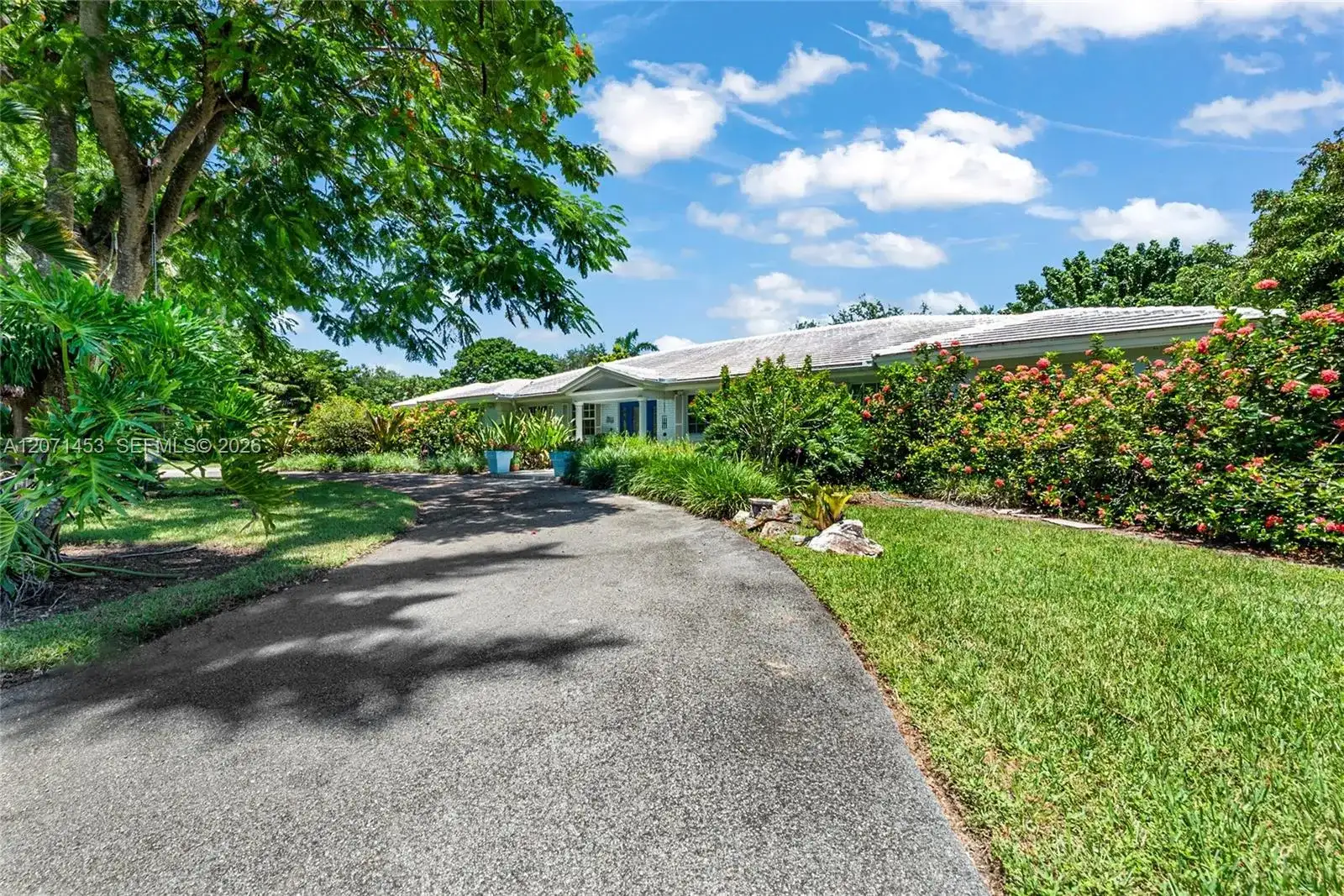 5455 SW 88th St, Miami FL 33165 photo 2