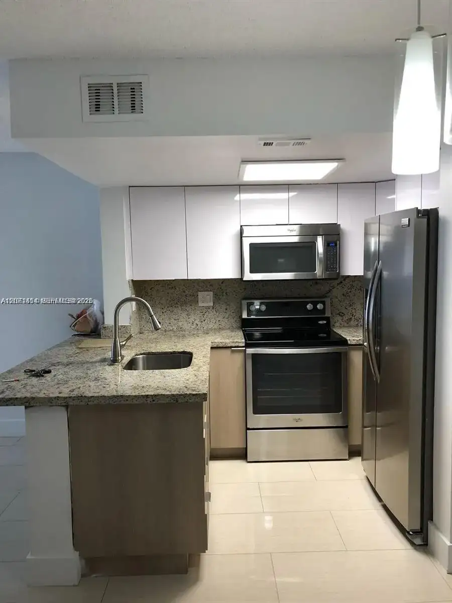 8670 NW 6th Ln # 208, Miami FL 33126 photo 4