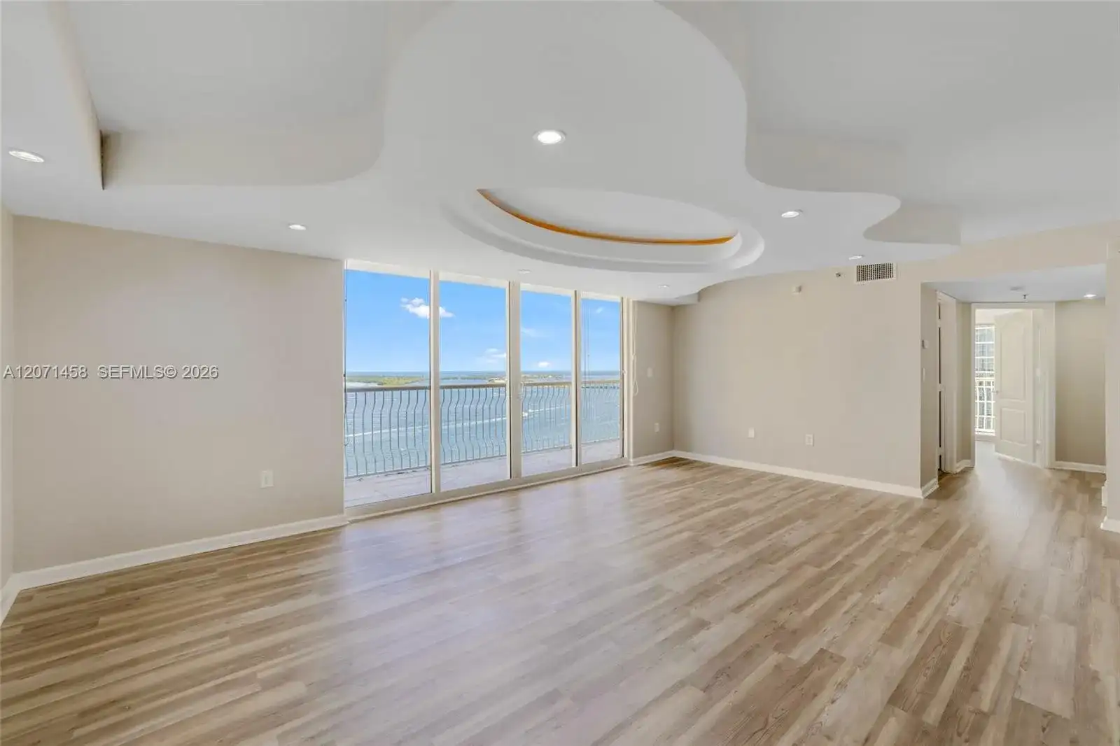 1200 Brickell Bay Dr # 3001, Miami FL 33131 photo 4