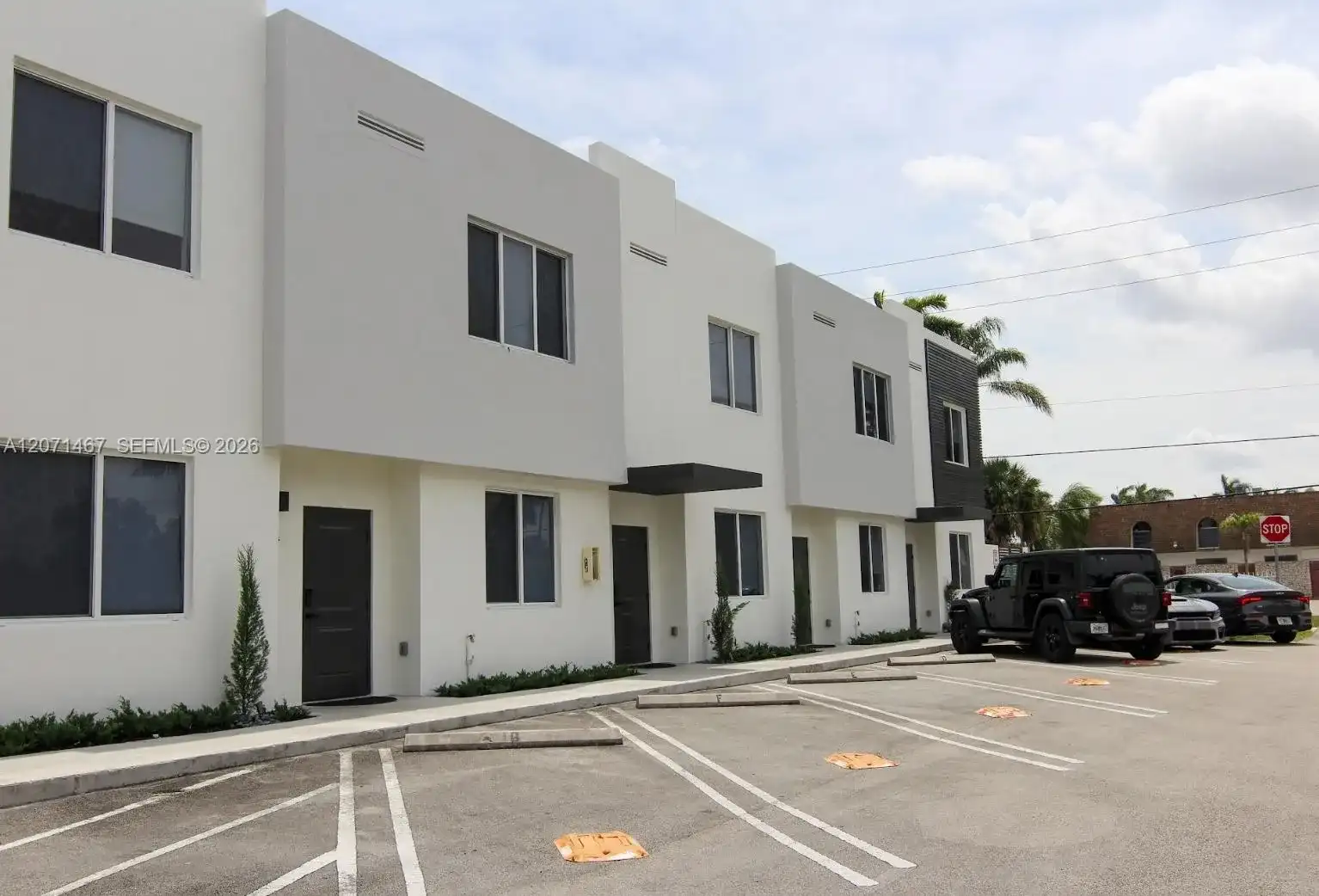 171 NW 158th St # 11, Miami FL 33169
