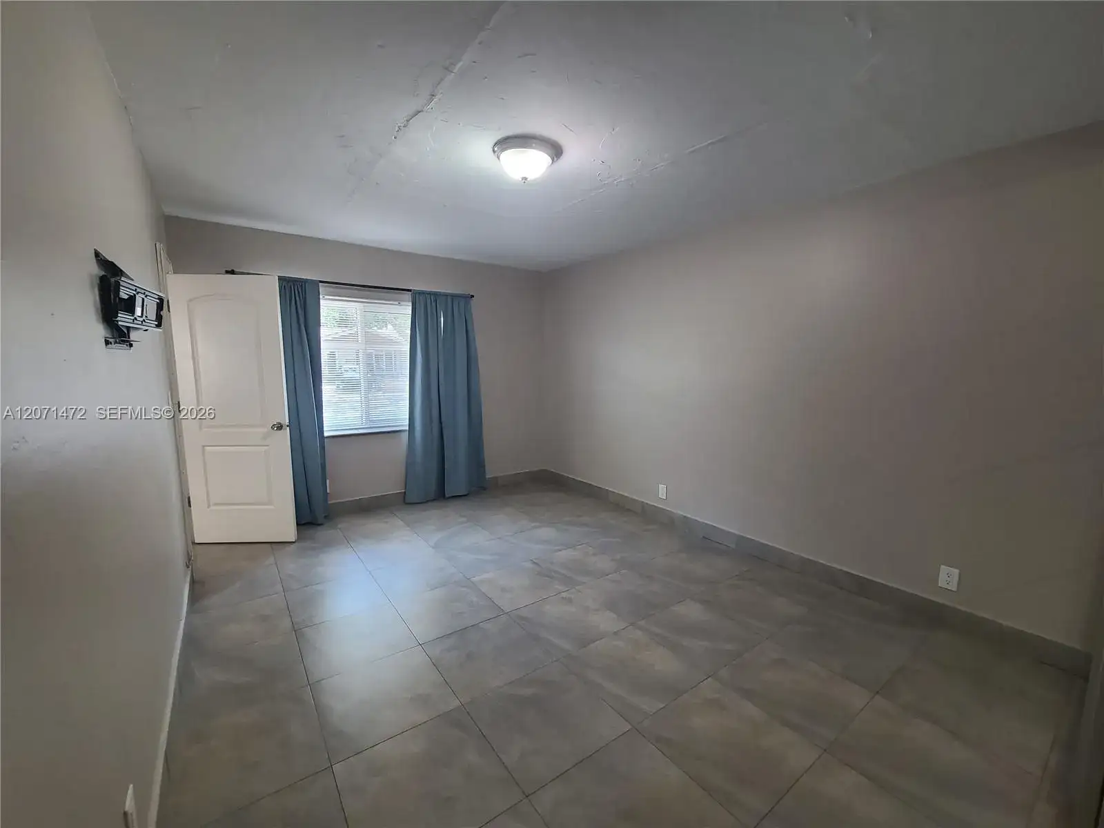 633 NE 16th Ave # 3, Fort Lauderdale FL 33304 photo 3