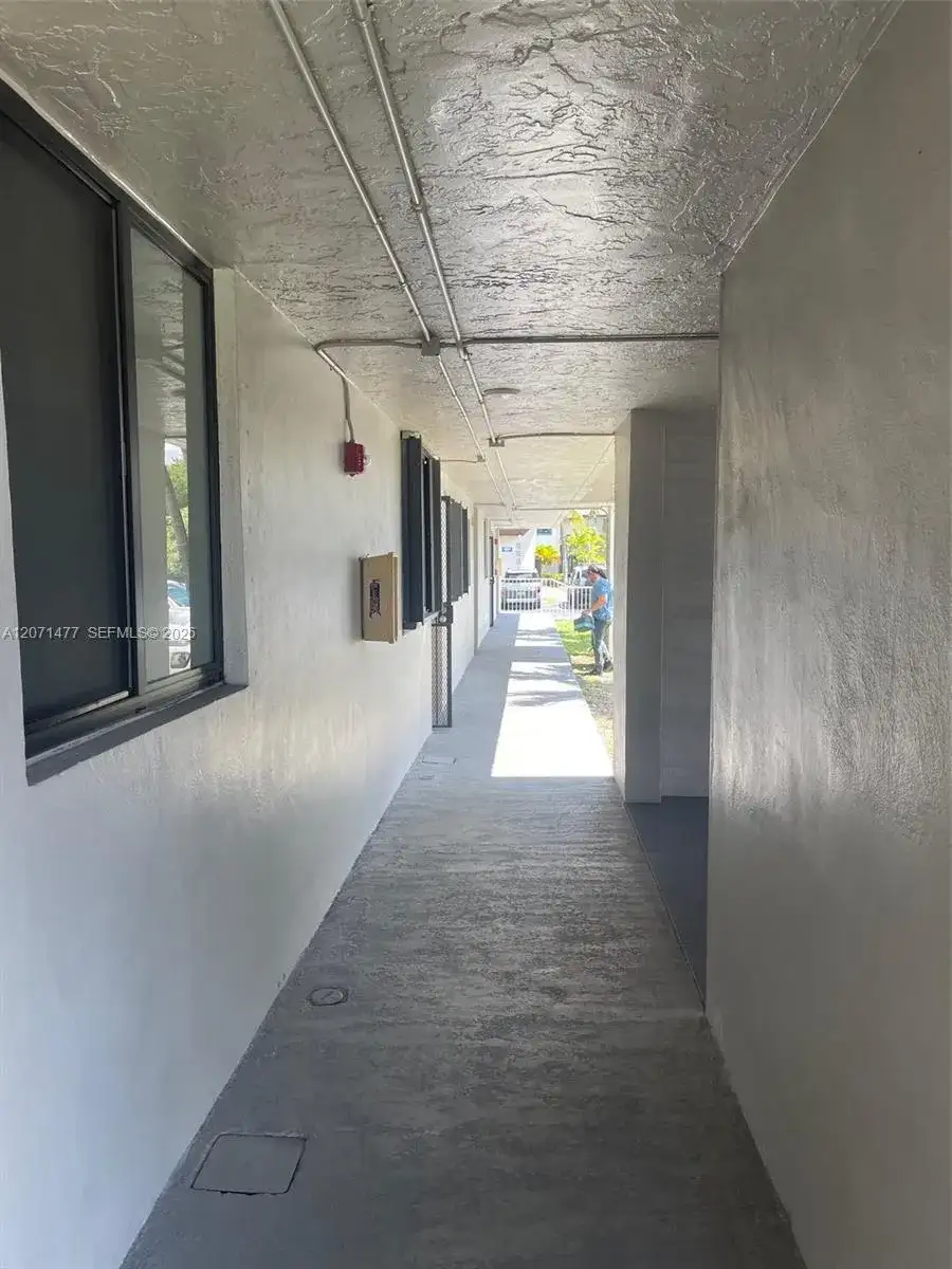 10290 NW 9th St Cir # 113, Miami FL 33172 photo 3