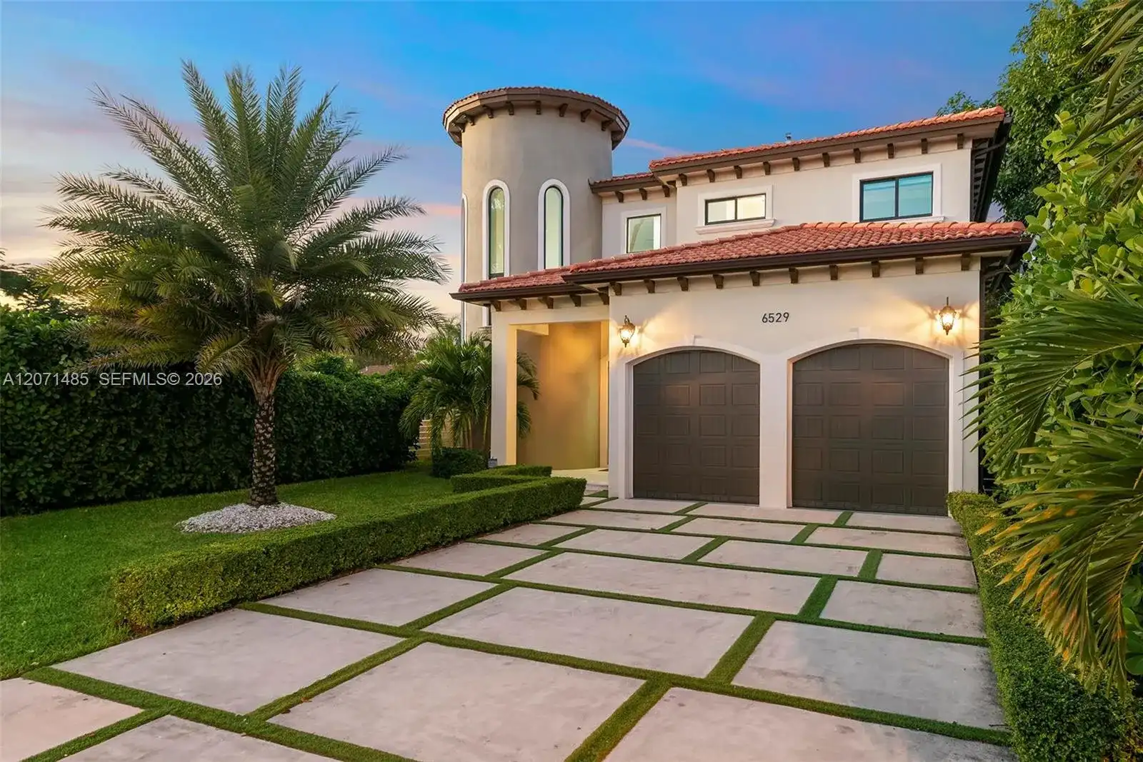 6529 SW 30th St, Miami FL 33155