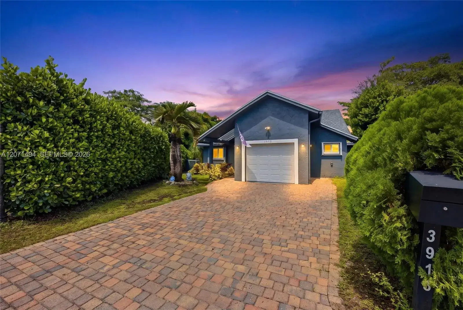 3913 NW 72nd Ln, Coral Springs FL 33065