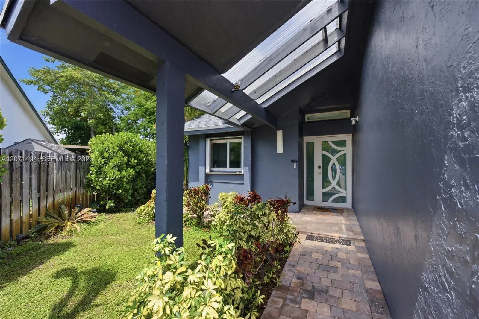 3913 NW 72nd Ln, Coral Springs FL 33065