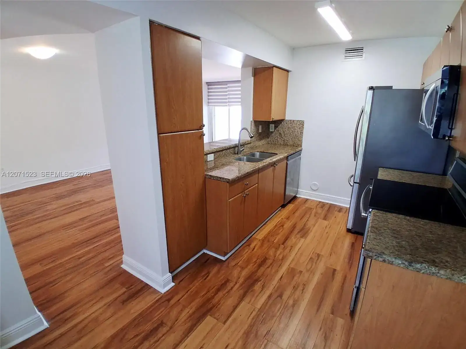 4621 NW 97 CT # 4621, Doral FL 33178 photo 5