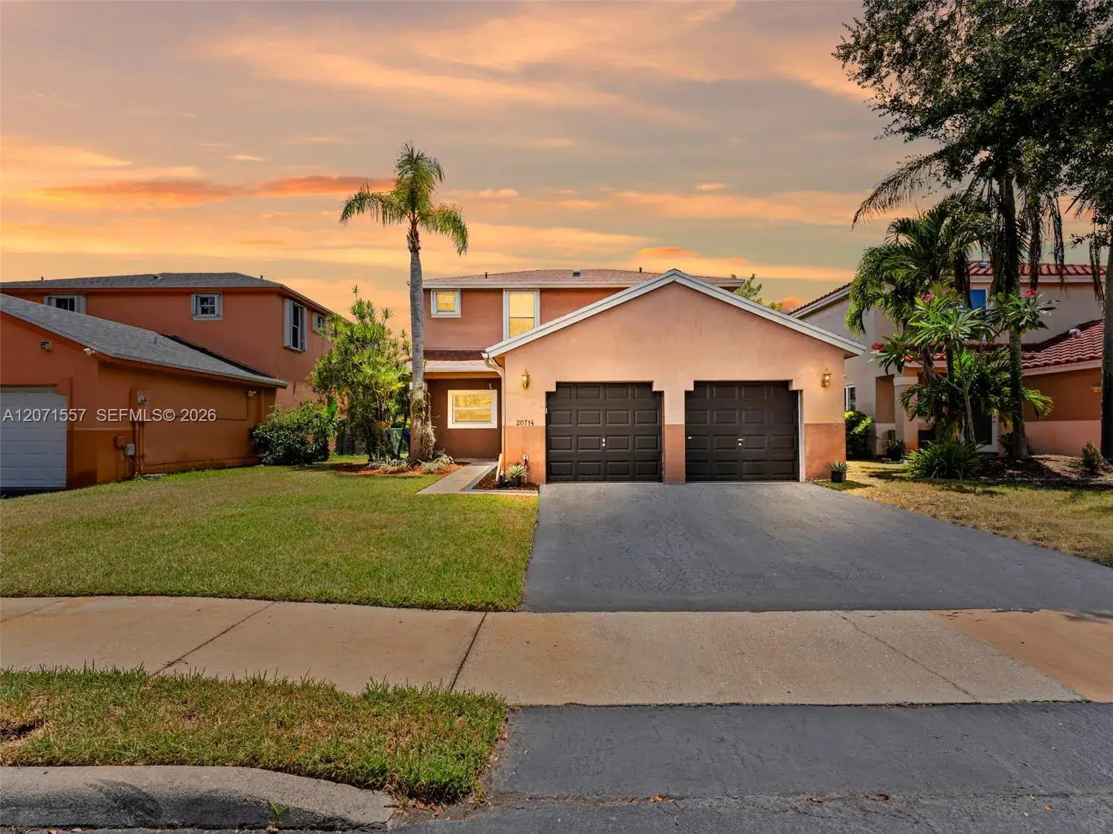 20714 NW 3rd St, Pembroke Pines FL 33029