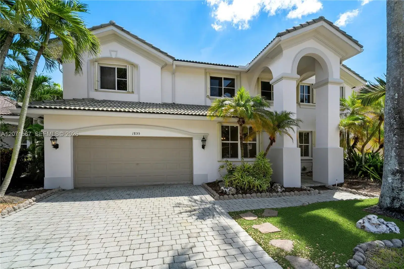 1855 Hidden Trail Ln, Weston FL 33327