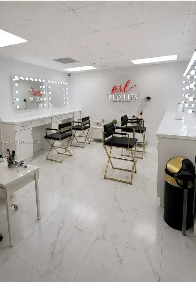 1275 W 47th Pl, Hialeah FL 33012 photo 2