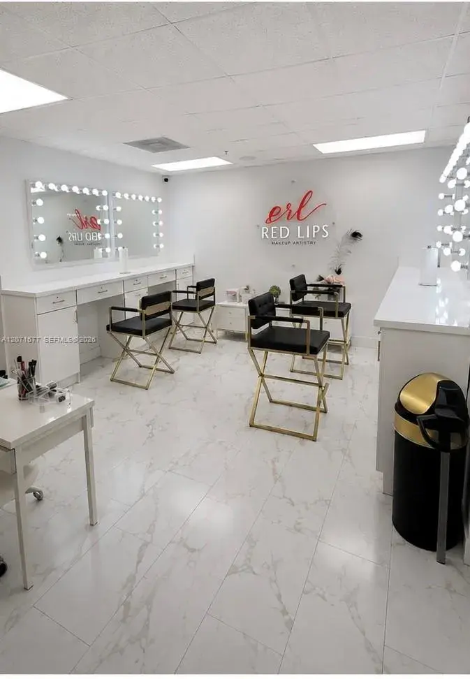 1275 W 47th Pl, Hialeah FL 33012