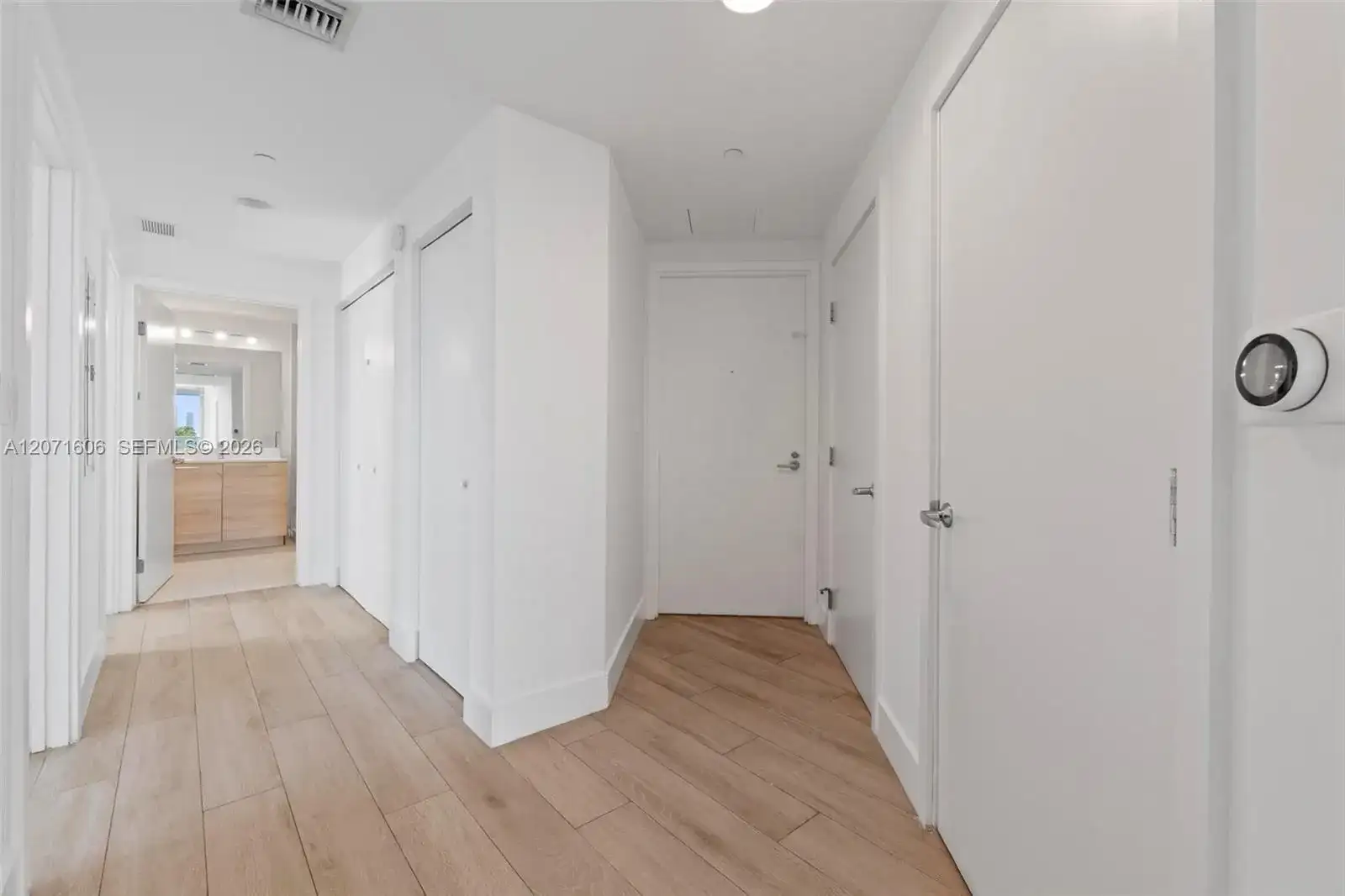 16385 Biscayne Blvd # 521, North Miami Beach FL 33160 photo 4