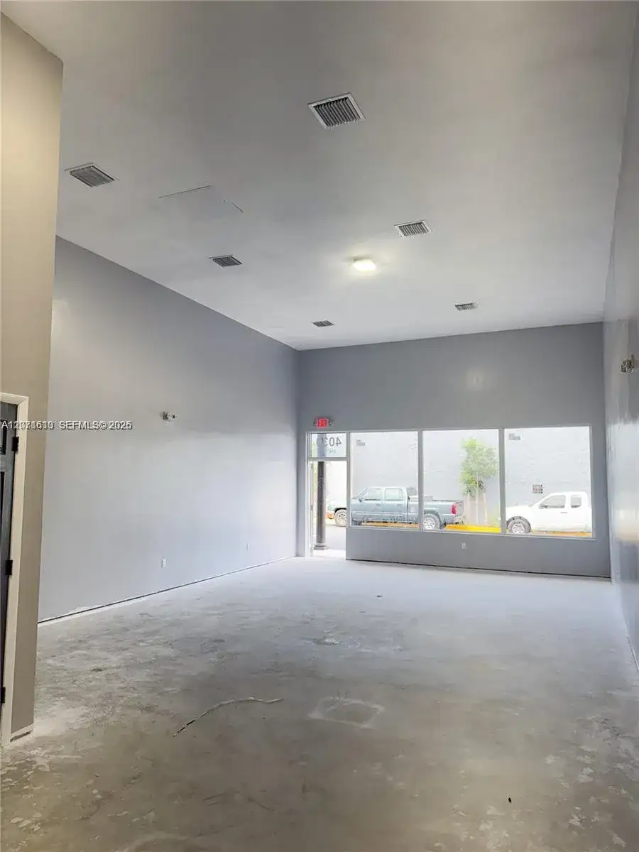 4030 Pembroke Rd, West Park FL 33021 photo 3